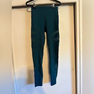 Lululemon Pattern Mesh Leggings Tights Green Teal Size 6